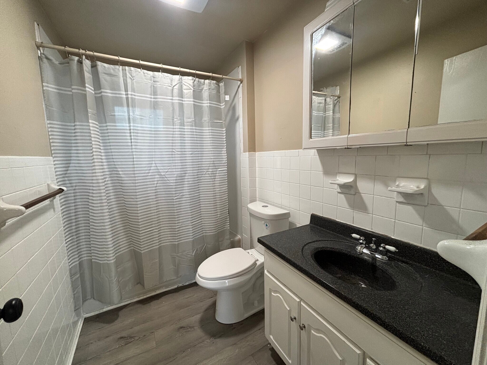 Building Photo - 15 Broadway