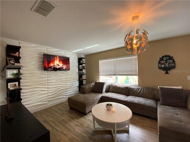 Building Photo - 2923 Puerta Del Sol Blvd