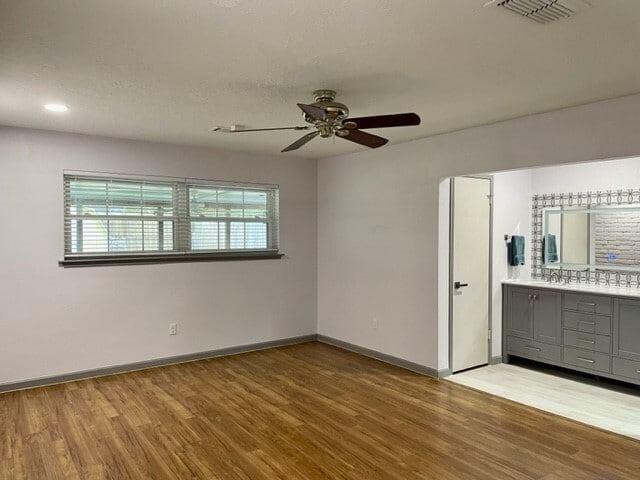 Building Photo - 710 Voyager Dr