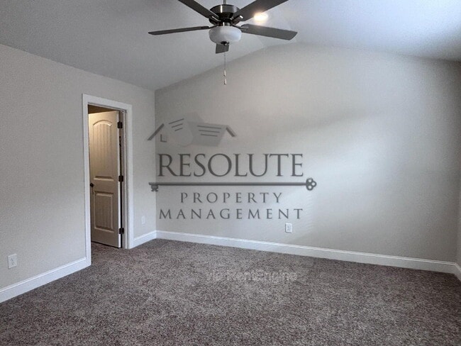 Building Photo - 5122 River Towns Dr