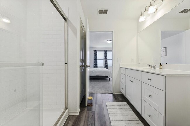 Building Photo - 5810 Rue Picasso