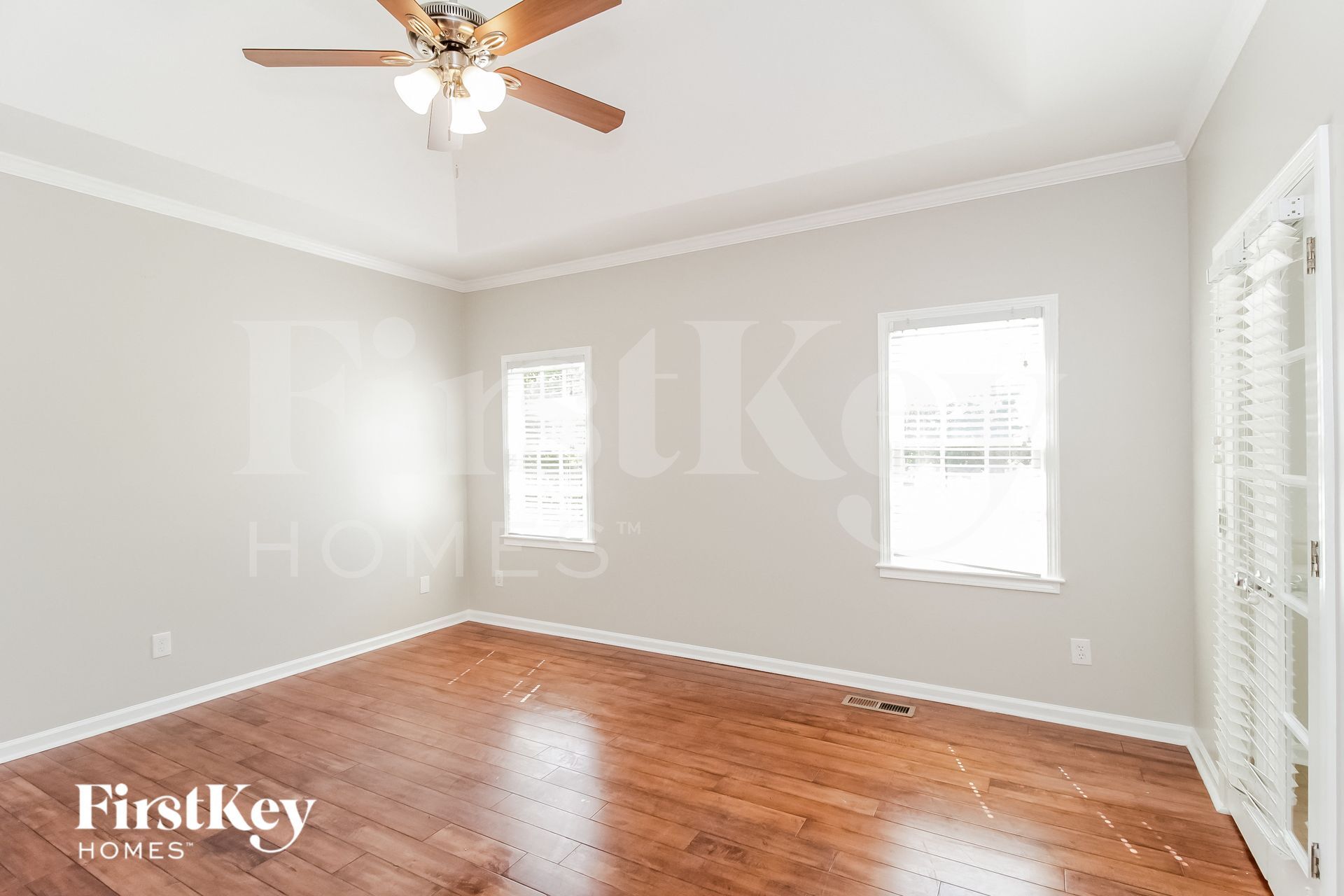 Building Photo - 224 Tennis Ct Ln