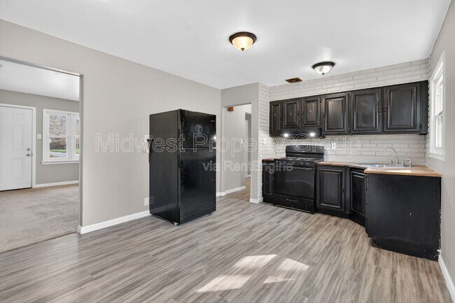 Building Photo - 12035 Krenning Ln