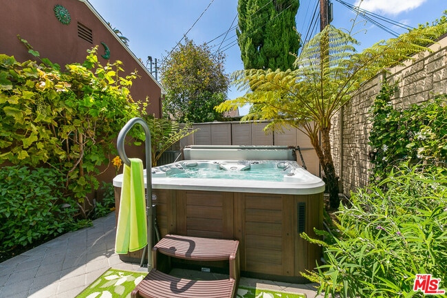 Building Photo - 3101 Cardiff Ave