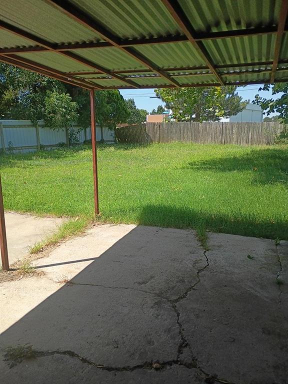 Building Photo - 8713 S Hillcrest Dr