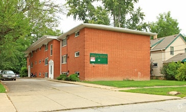 Building Photo - Bella Vista Apartments