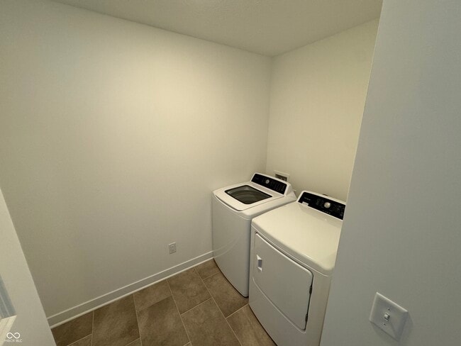 Building Photo - 1124 Tansley Ln