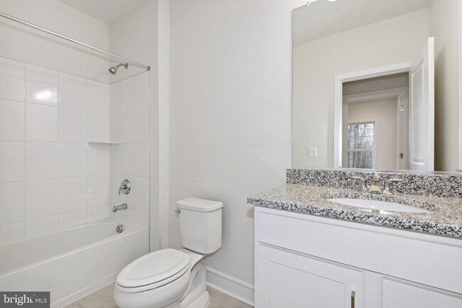 Building Photo - 120 Choke Cherry Ct