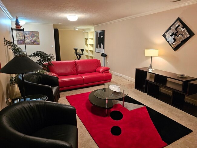 Building Photo - 5 Autumn Hill Ct