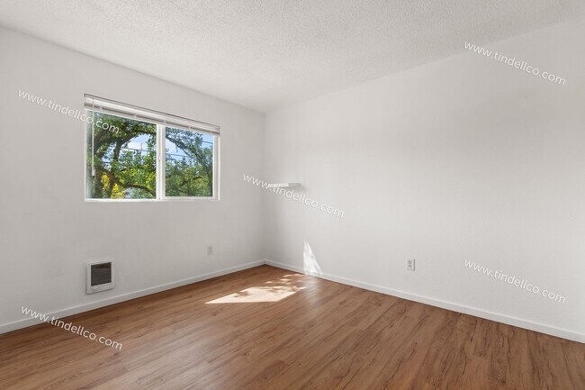 Building Photo - 6321 N Lombard St