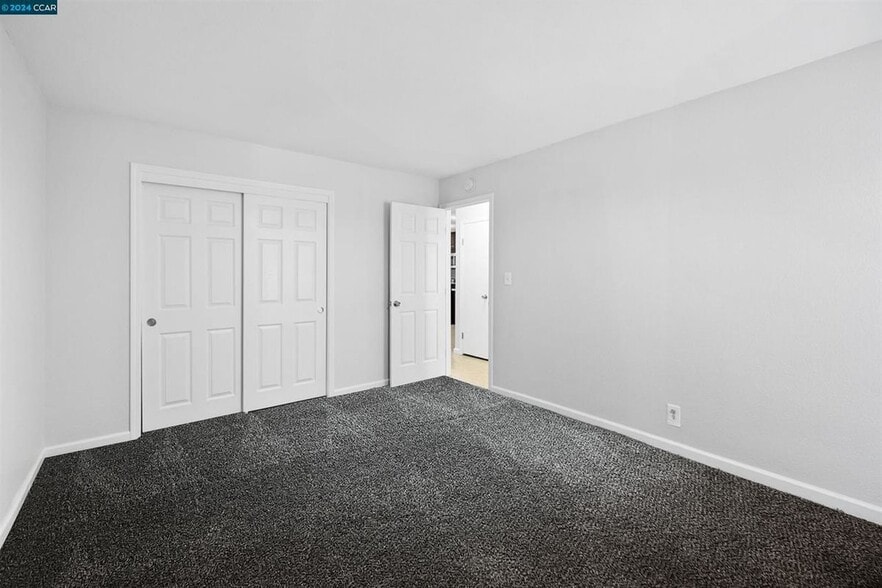 Building Photo - 1417 Berrellesa St