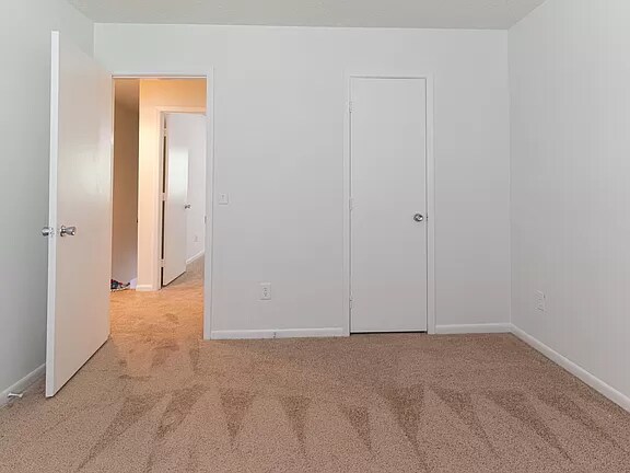 Building Photo - 3276 Heathstead Place