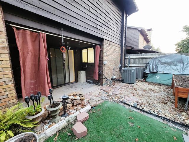 Building Photo - 205 McCarley Pl