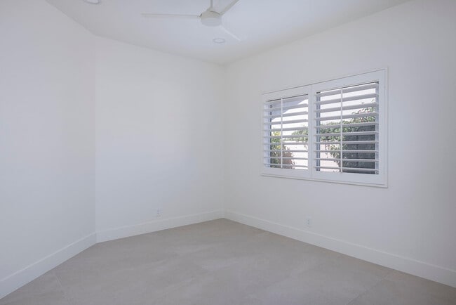 Building Photo - 28 Park Mirage Ln