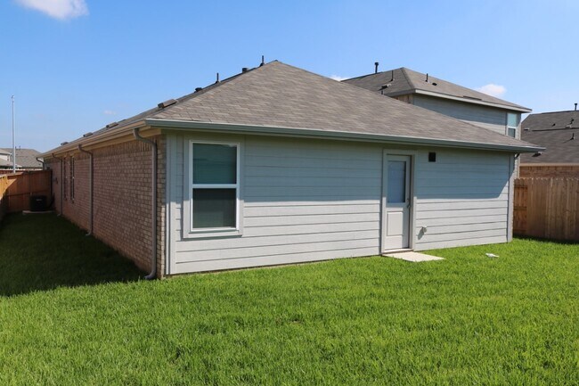 Building Photo - 26815 Inkberry Holly Ln