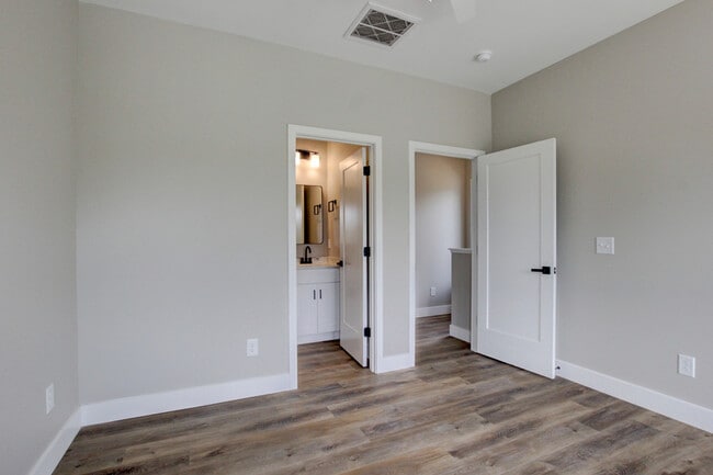 Building Photo - 238 3rd St