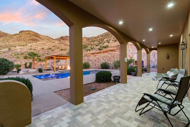 Building Photo - 12705 Chuck Wagon Rd