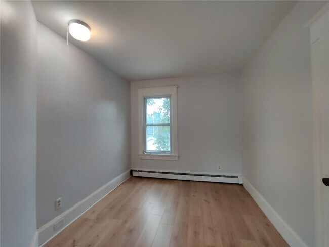 Building Photo - 85 N Hamilton St