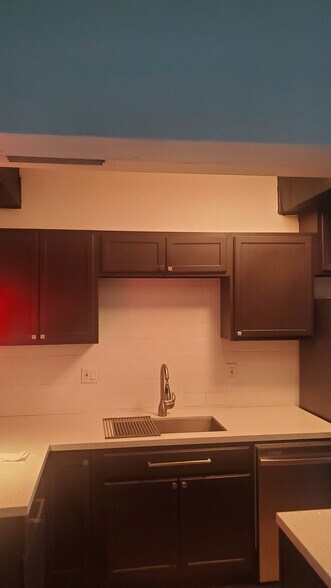 Building Photo - 10485 SW 78th St
