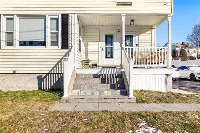 Building Photo - 2 Ann St