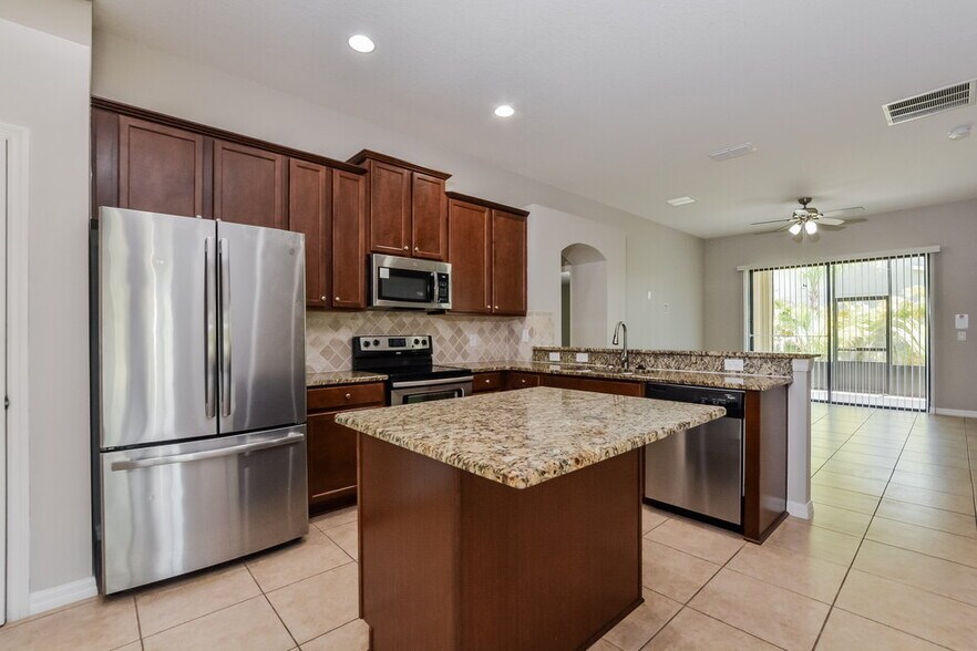 Building Photo - 2774 Corbel Loop