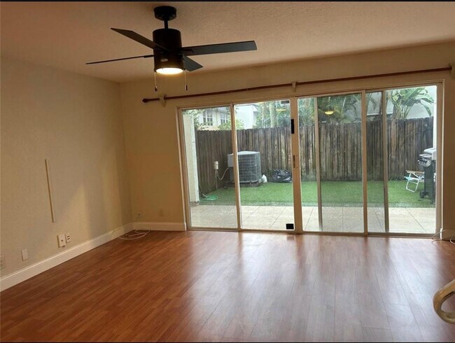 Building Photo - 2801 N 34th Ave