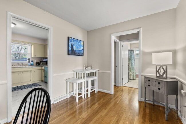 Building Photo - 131 Greenbriar Rd