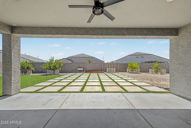 Building Photo - 30731 W Monterey Dr