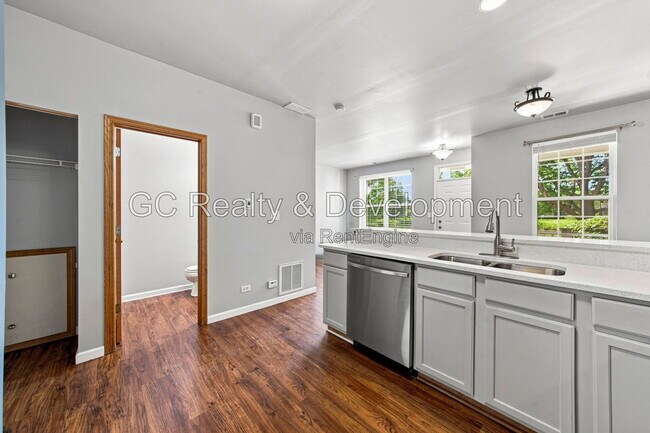 Building Photo - 203 Springbrook Trail S
