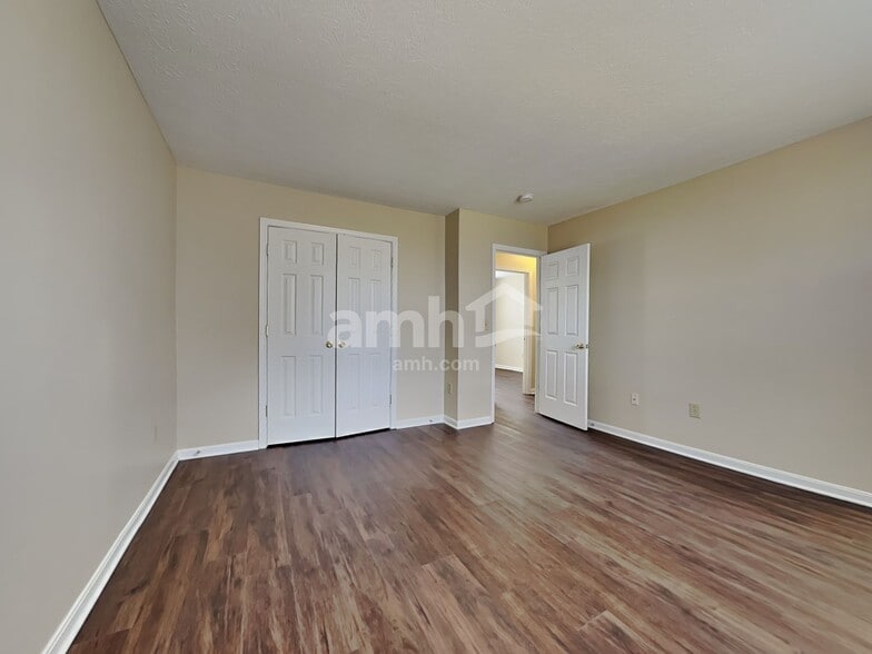 Building Photo - 7 Grouse Dr