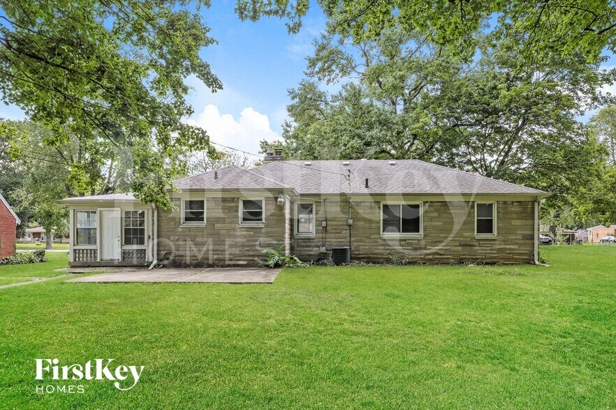 Building Photo - 2825 Kessler Blvd Dr