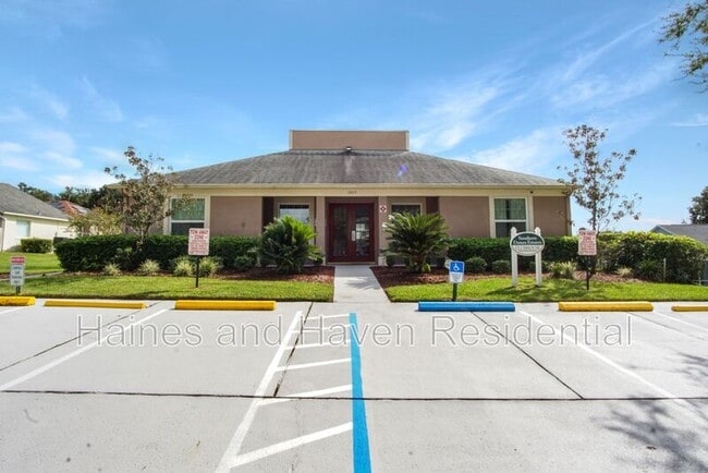 Building Photo - 2492 St Augustine Blvd