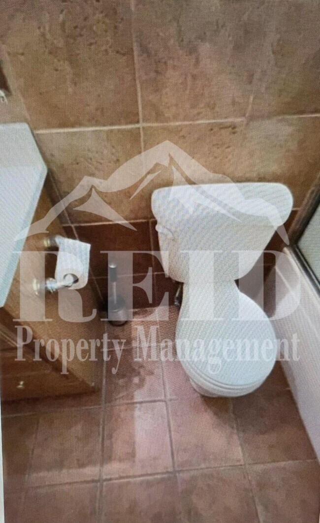 Building Photo - 3 BED 1.5 BATH RAMBLER - PORT ORCHARD