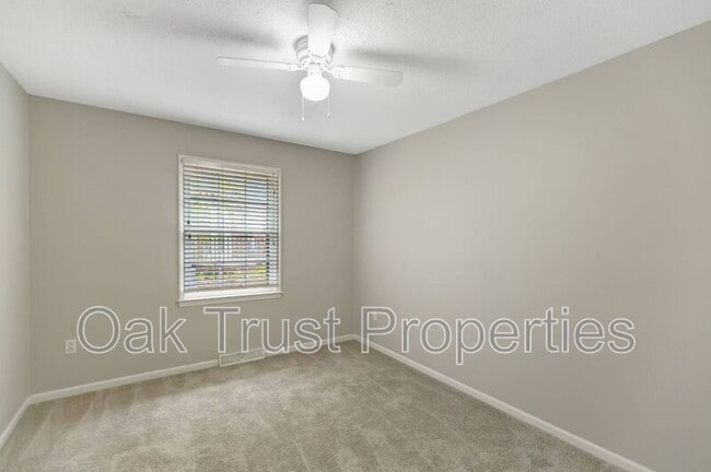 Building Photo - 2492 Pintail Dr