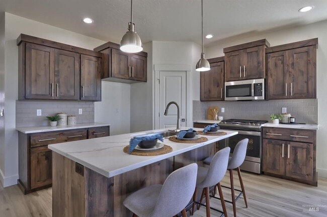 Building Photo - Beautiful Home in Herron Ridge!