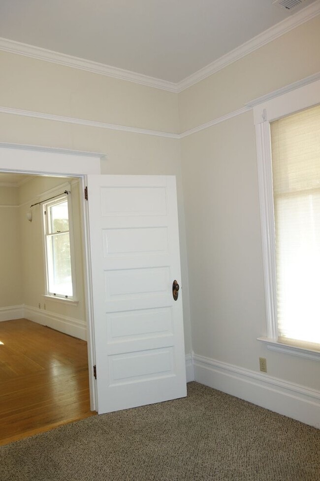 Building Photo - Charming 1910 Winters Home – 3 Bed, 2 Bath – Steps from Historic Downtown