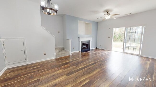 Building Photo - 914 Hadel Pl