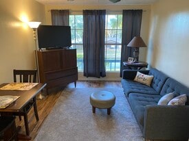 Building Photo - 5552 Georgia Ave