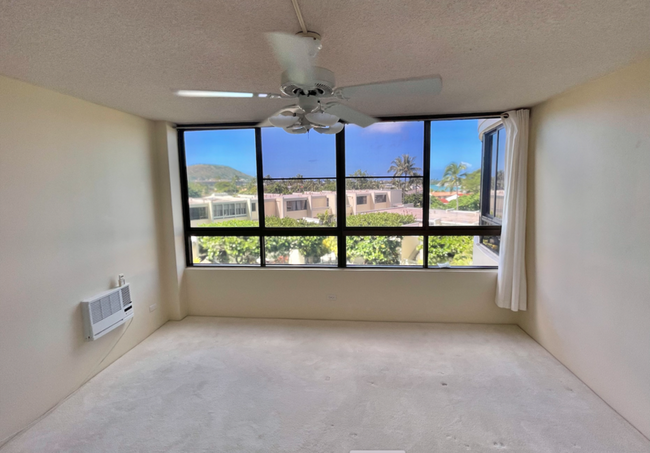 Building Photo - 6770 Hawaii Kai Dr