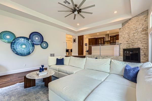 Building Photo - 2203 Doral Dr