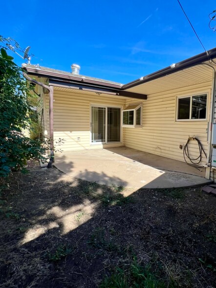 Building Photo - 9440 W 56th Pl