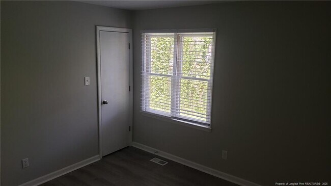 Building Photo - 109 Greengate Ct