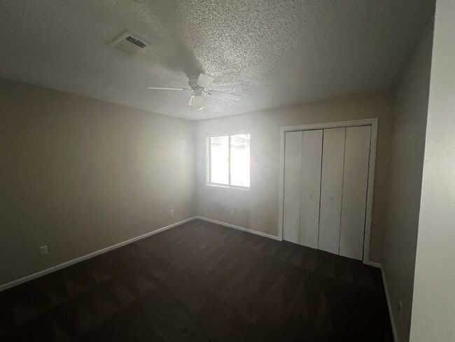 Building Photo - Condo for Rent