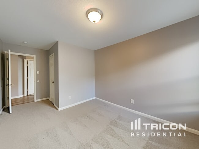 Building Photo - 4123 Pedernales River Ln