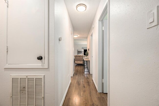 Building Photo - 2513 Harpers Ferry Crossing