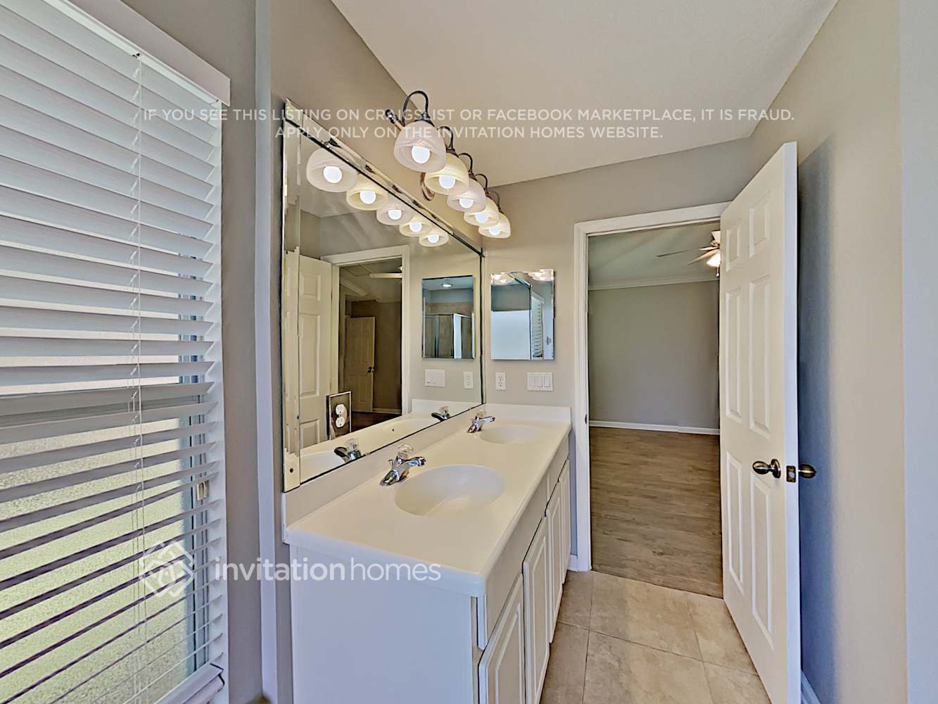 Building Photo - 1800 Ferncreek Dr