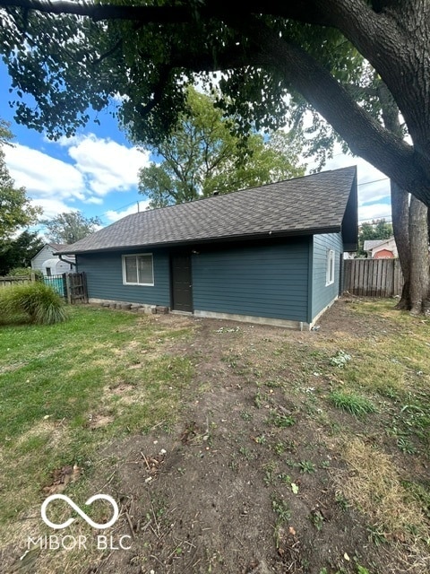 Building Photo - 811 Dequincy St