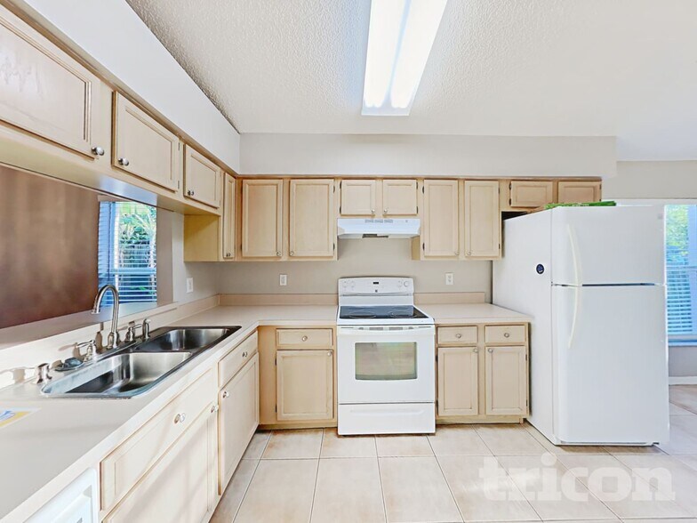 Building Photo - 12922 Brant Tree Dr