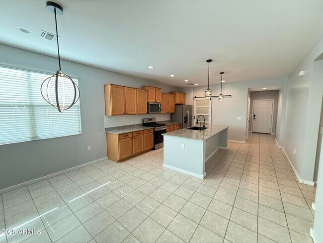 Building Photo - 336 W Tenia Trail