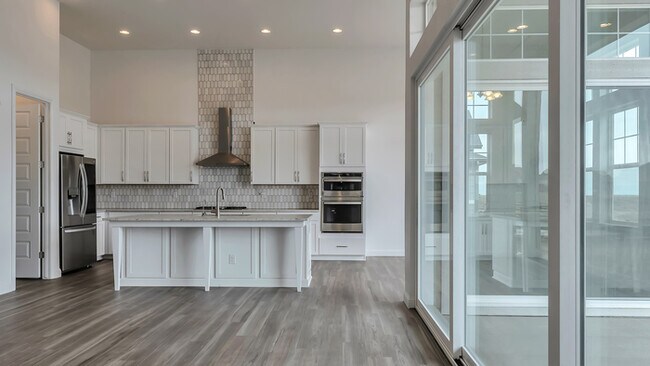 Building Photo - Beautiful Home in Canyons South!